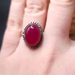 Gorgeous ruby eyecatching ring sterling silver 925 R747 size 8
